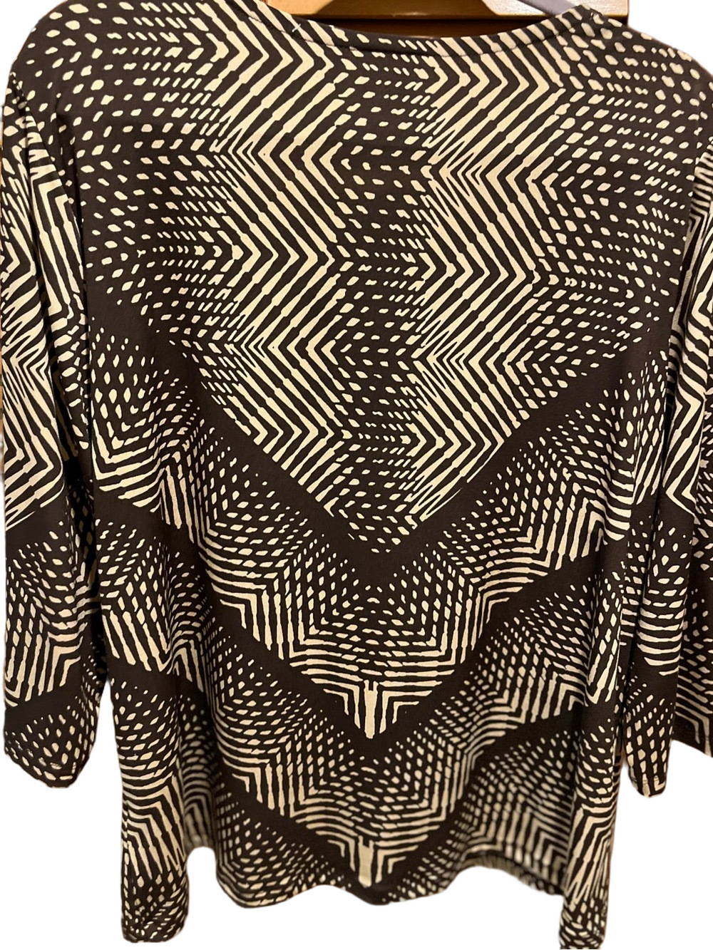 68. WOMENS CHICO’S 3/XL DETAIL TOP - Picture 4 of 4
